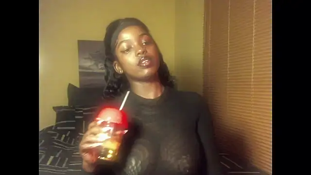 Snapshot of NawtyLisa chatting on 10-30-25, 10:43 NawtyLisa online show from 10-30-25, 10:43