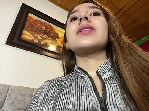 Snapshot of SweetMaddiee_ chatting on 11-06-25, 03:51 SweetMaddiee online show from 11-06-25, 03:51