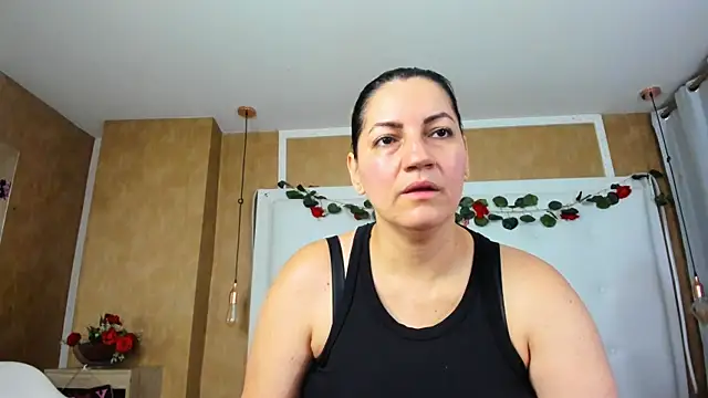 Heidy milf online show from 05-14-26, 08:15