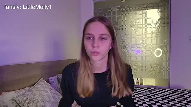 littlemolly11 online show from 10-02-25, 01:07