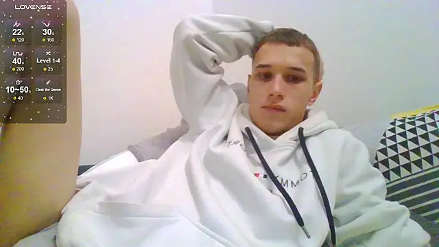 Snapshot of your___honeyy chatting on 11-13-25, 10:14 your honeyy online show from 11-13-25, 10:14