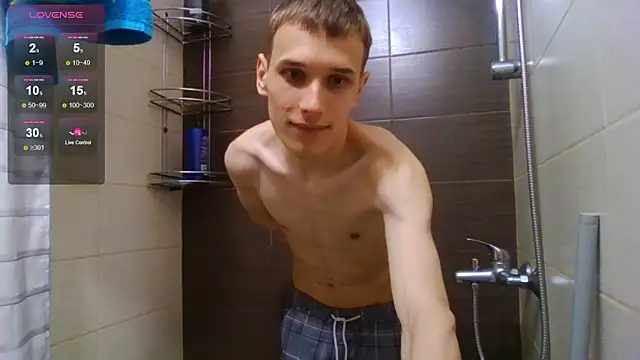 Snapshot of your___honeyy chatting on 06-14-26, 10:12 your honeyy online show from 06-14-26, 10:12