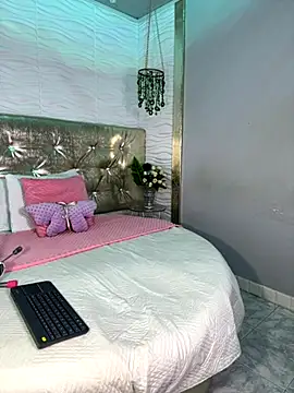 jhade fox online show from 11-22-25, 03:49