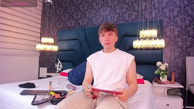 TaylerWhite online show from 02-03-26, 12:10