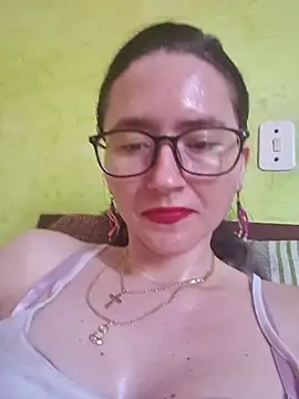 Linda Hot13 online show from 10-28-25, 01:58