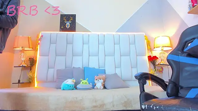 Snapshot of MilkWhore1 chatting on 09-22-25, 12:18 MilkWhore1 online show from 09-22-25, 12:18