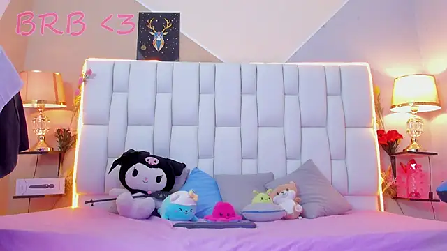 Snapshot of MilkWhore1 chatting on 09-29-25, 12:21 MilkWhore1 online show from 09-29-25, 12:21