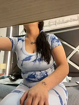 Mia garcia28 online show from 10-18-25, 07:58