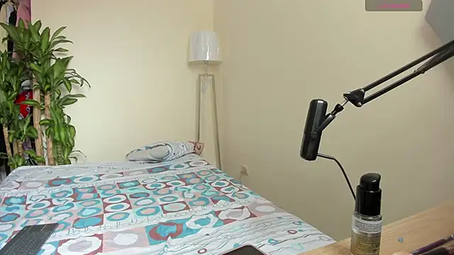 ikaweri online show from 10-21-25, 01:56