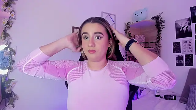 Lana Herondale online show from 09-18-25, 09:39