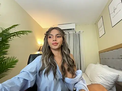 Snapshot of miss_glenda chatting on 11-05-25, 01:55 miss glenda online show from 11-05-25, 01:55