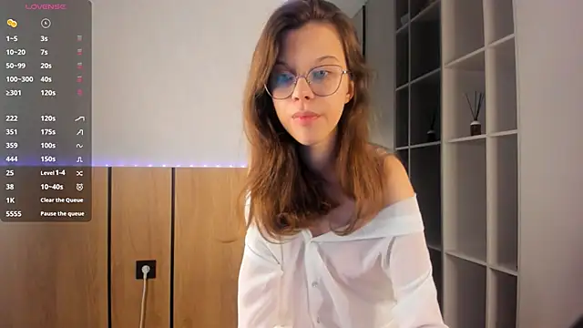 Xonalenei online show from 09-24-25, 08:01