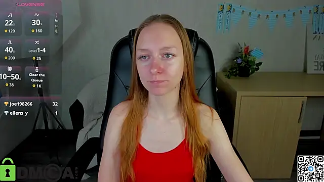 Mia E1fie online show from 10-12-25, 12:20