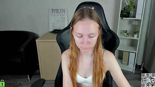 Mia E1fie online show from 12-03-25, 09:18