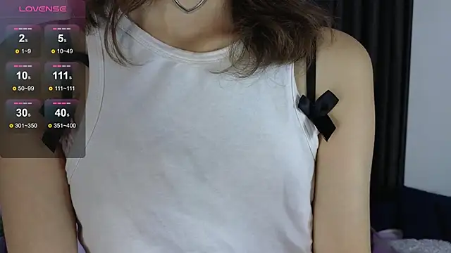 Snapshot of DebiHenks chatting on 09-10-25, 05:57 DebiHenks online show from 09-10-25, 05:57