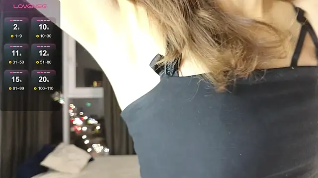 Snapshot of DebiHenks chatting on 10-07-25, 05:10 DebiHenks online show from 10-07-25, 05:10