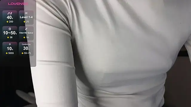 Snapshot of DebiHenks chatting on 10-20-25, 05:02 DebiHenks online show from 10-20-25, 05:02