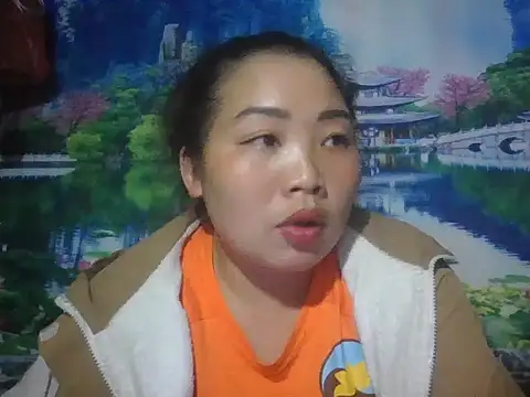 Snapshot of PhamPhung chatting on 03-08-26, 01:26 PhamPhung online show from 03-08-26, 01:26