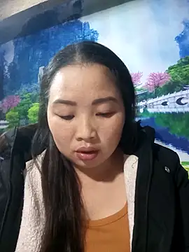 Snapshot of PhamPhung chatting on 03-12-26, 01:28 PhamPhung online show from 03-12-26, 01:28