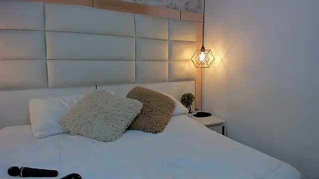 Dali collin online show from 10-28-25, 01:14