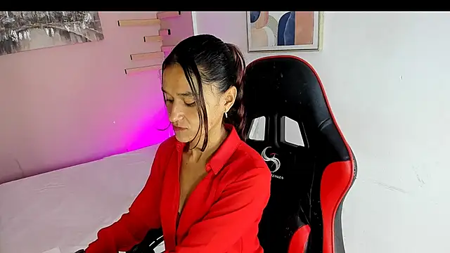 maraiah petit online show from 09-11-25, 07:14