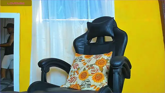 Alex bigcock11  online show from 12-15-25, 04:11