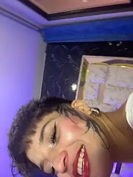 DayanaDG online show from 11-14-25, 01:04