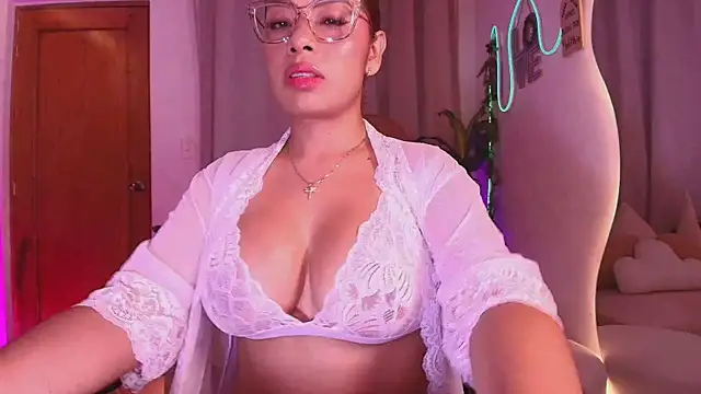 megansan  online show from 05-07-26, 02:22