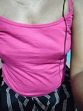 Snapshot of Nivi_telugutami_ chatting on 08-02-26, 03:32 Nivi telugutami online show from 08-02-26, 03:32