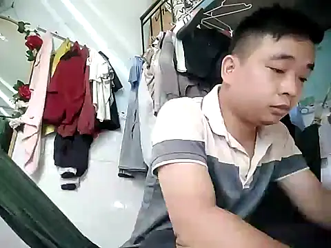 Snapshot of Boy_kuto77 chatting on 02-25-26, 01:48 Boy kuto77 online show from 02-25-26, 01:48