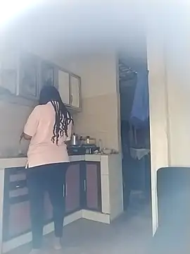 Snapshot of AmbarSmit chatting on 10-20-25, 06:52 AmbarSmit online show from 10-20-25, 06:52