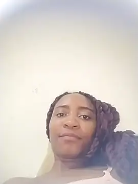 Snapshot of AmbarSmit chatting on 10-27-25, 02:04 AmbarSmit online show from 10-27-25, 02:04