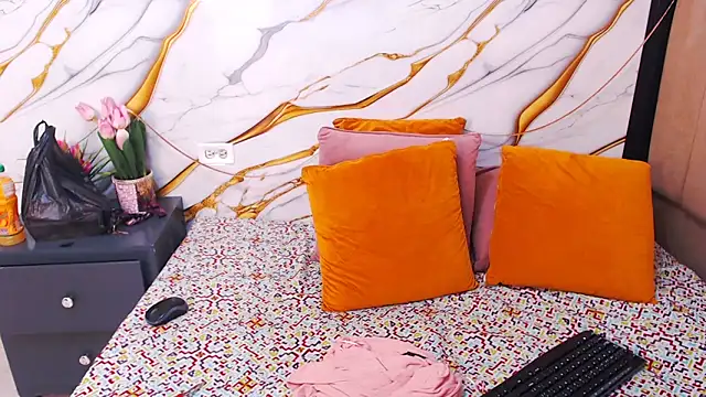 AmbarSmit online show from 02-25-26, 02:54