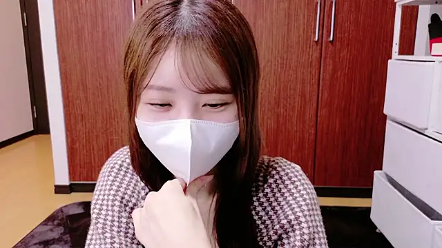 Ema o0 chan online show from 10-19-25, 11:11