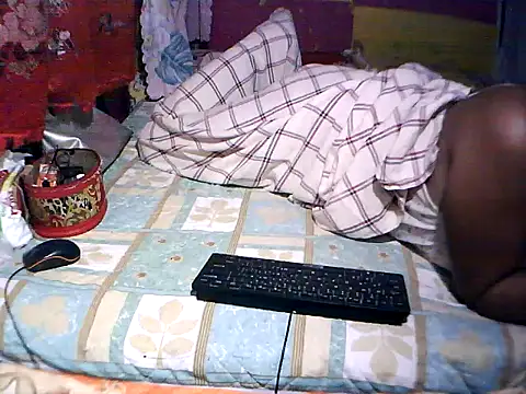 ImSoHorny4uxxx online show from 10-12-25, 10:42