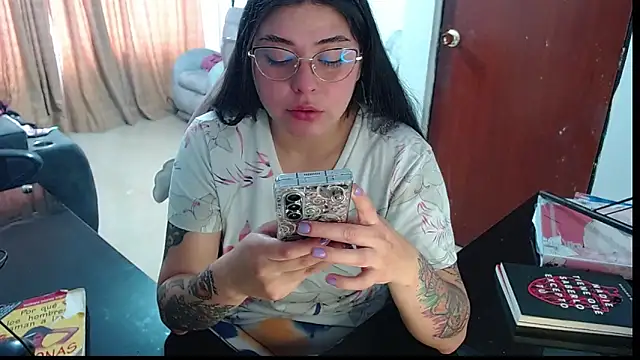 Hanna-11 online show from 10-15-25, 07:03