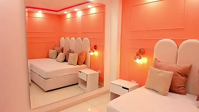 Snapshot of julieta_rosee chatting on 09-23-25, 09:51 julieta rosee online show from 09-23-25, 09:51