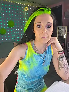 Purple2StayThnxx online show from 03-31-26, 04:40