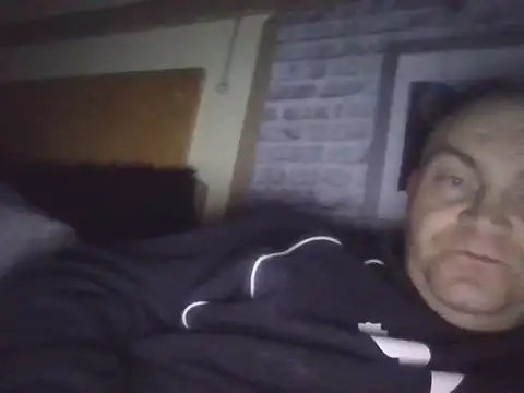 Snapshot of habartek85 chatting on 10-26-25, 03:34 habartek85 online show from 10-26-25, 03:34