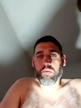 Snapshot of davidrojo1984 chatting on 11-21-25, 09:30 davidrojo1984 online show from 11-21-25, 09:30