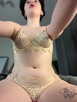 Snapshot of RinaShy chatting on 09-26-25, 05:11 RinaShy online show from 09-26-25, 05:11