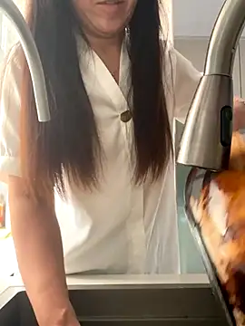 Snapshot of xiaomei-11 chatting on 10-01-25, 02:39 xiaomei-11 online show from 10-01-25, 02:39