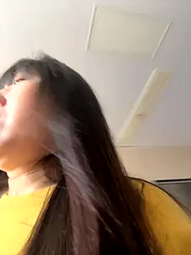 Snapshot of xiaomei-11 chatting on 10-13-25, 02:00 xiaomei-11 online show from 10-13-25, 02:00