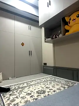 Snapshot of xiaomei-11 chatting on 10-16-25, 09:43 xiaomei-11 online show from 10-16-25, 09:43