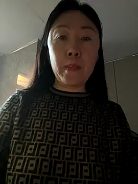 Snapshot of xiaomei-11 chatting on 10-30-25, 08:16 xiaomei-11 online show from 10-30-25, 08:16