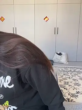 Snapshot of xiaomei-11 chatting on 11-09-25, 02:10 xiaomei-11 online show from 11-09-25, 02:10