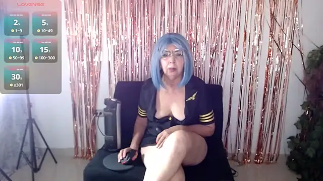 Snapshot of ruth_blue21 chatting on 09-13-25, 04:23 ruth blue21 online show from 09-13-25, 04:23