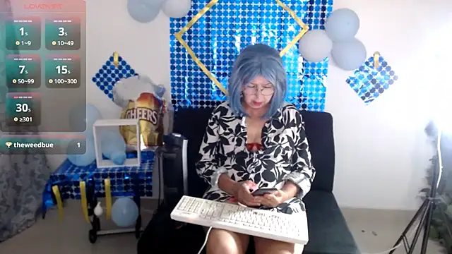 Snapshot of ruth_blue21 chatting on 09-23-25, 12:52 ruth blue21 online show from 09-23-25, 12:52