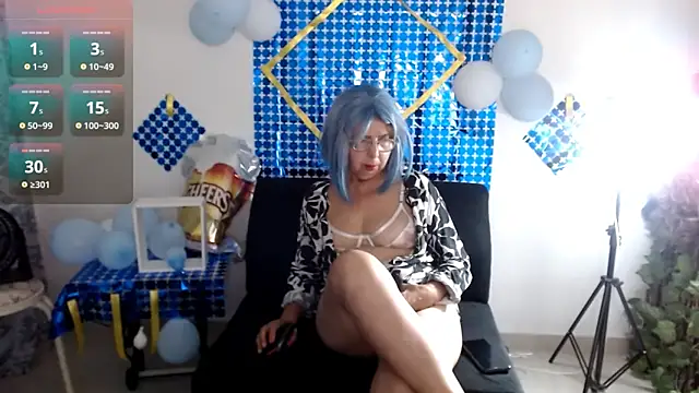 Snapshot of ruth_blue21 chatting on 09-27-25, 02:05 ruth blue21 online show from 09-27-25, 02:05