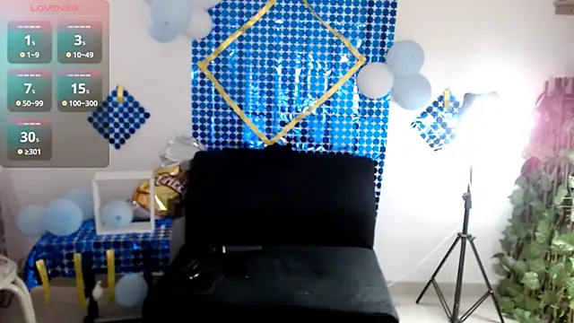 Snapshot of ruth_blue21 chatting on 10-05-25, 04:27 ruth blue21 online show from 10-05-25, 04:27